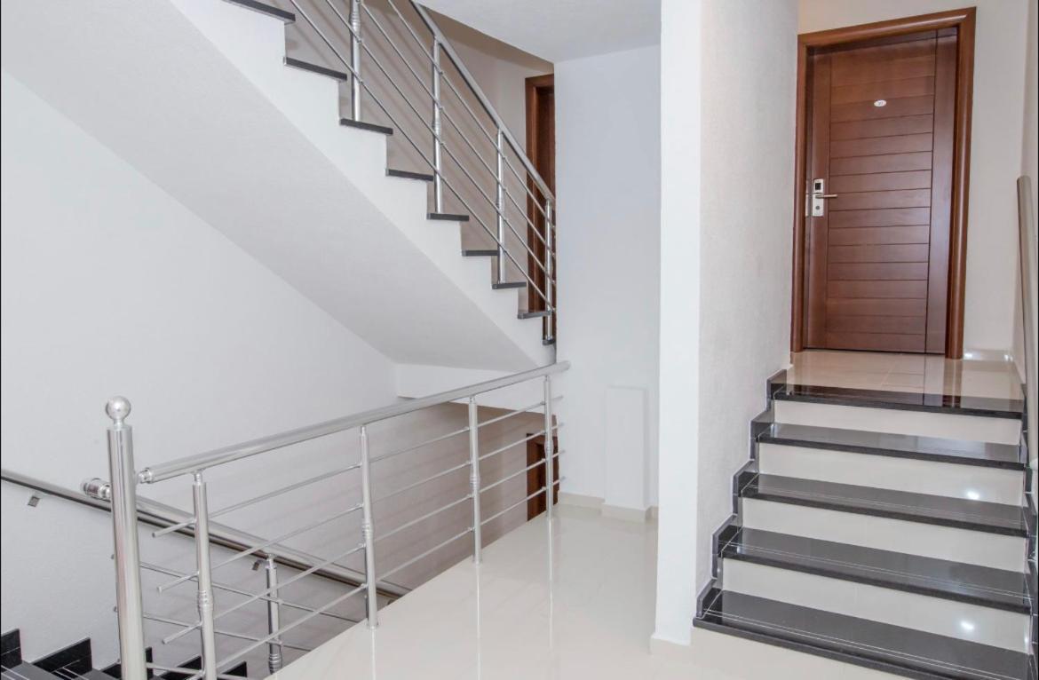 Apartmani Nela Sutomore Esterno foto