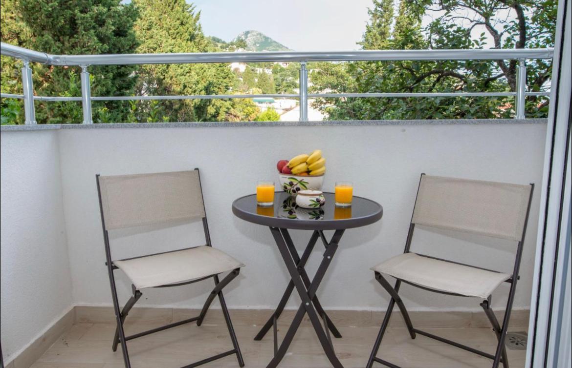 Apartmani Nela Sutomore Esterno foto