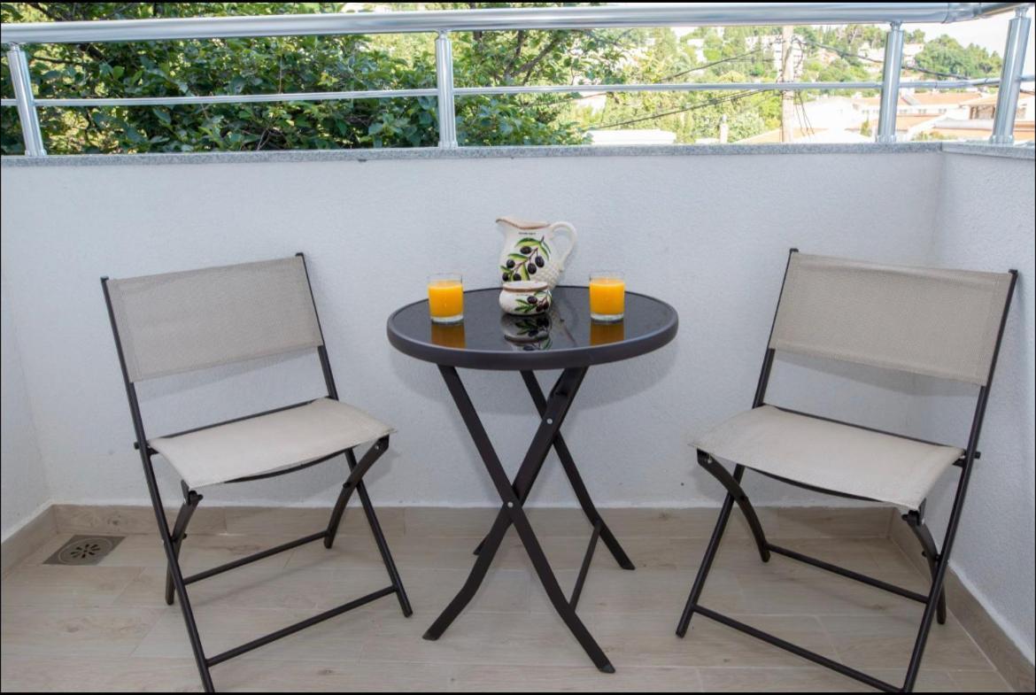 Apartmani Nela Sutomore Esterno foto