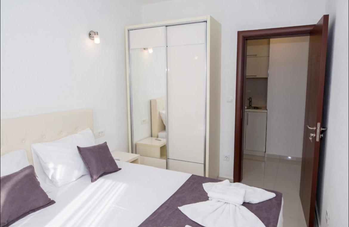 Apartmani Nela Sutomore Esterno foto