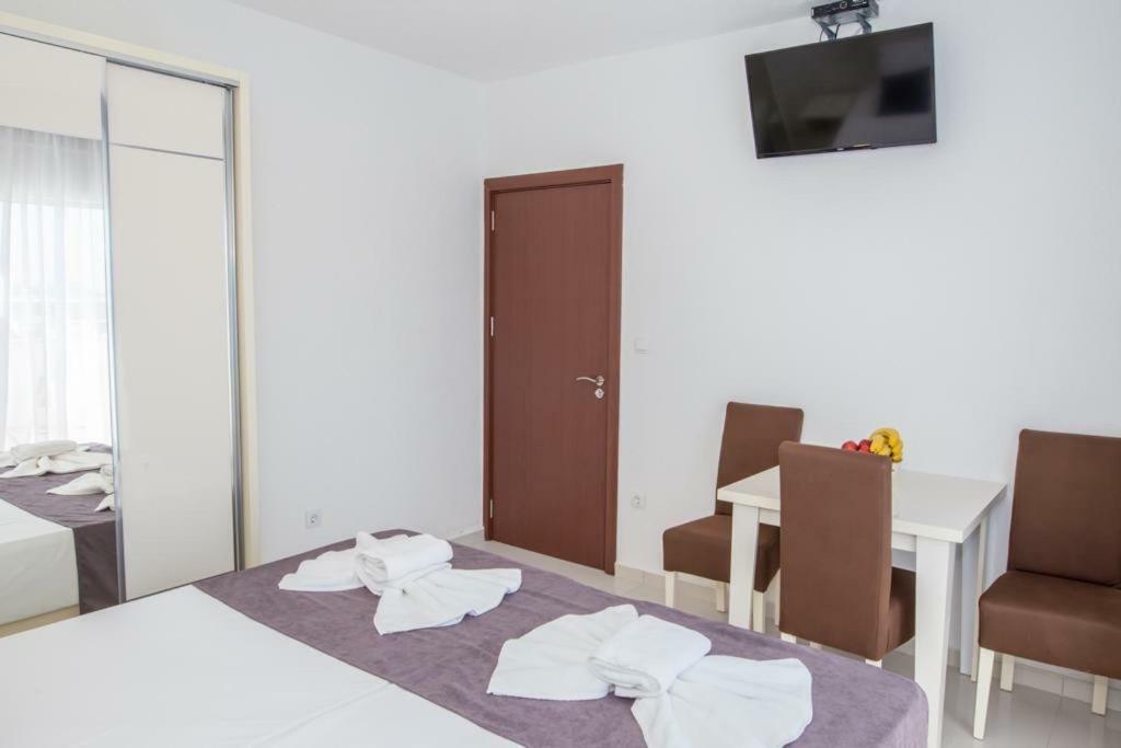 Apartmani Nela Sutomore Esterno foto